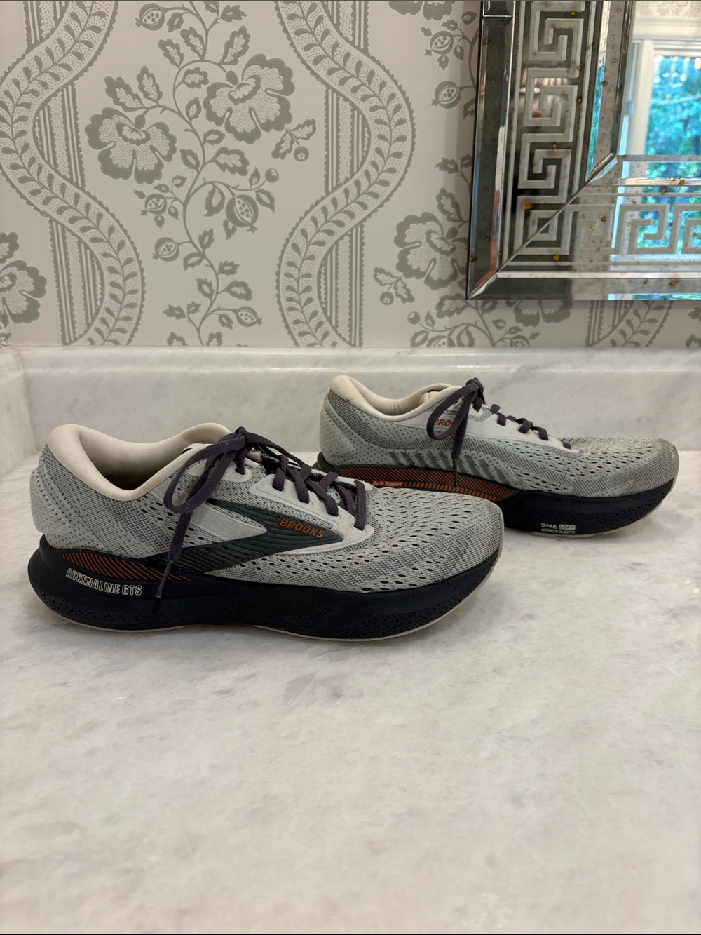 Brooks Women’s Gray Running Shoes with Black Midsole